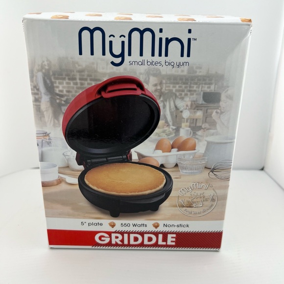 My Mini Small Bites, Big Yum Griddle 5" Plate Non-Stick 550 Watts Red Black Dorm - Picture 2 of 4